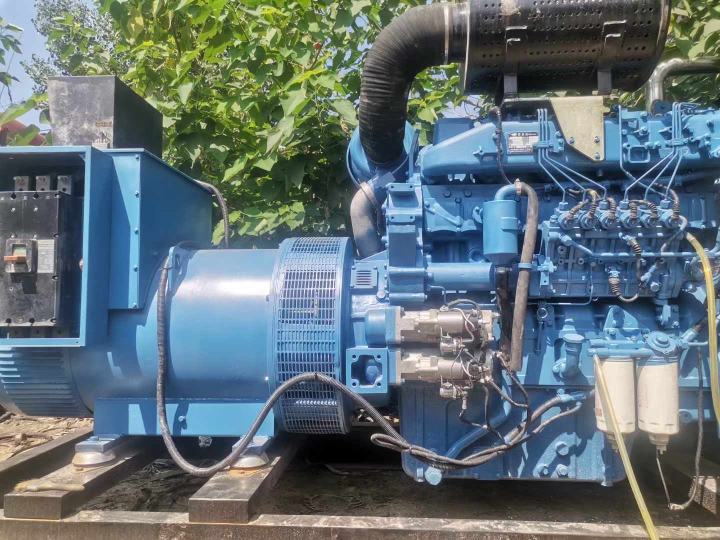 武定详细说明降低 800kW 柴油发电机输出电流波动的方法